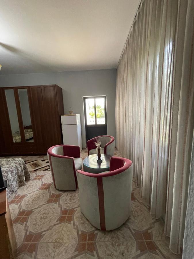 Apartamento Vila Briart Durrës Exterior foto