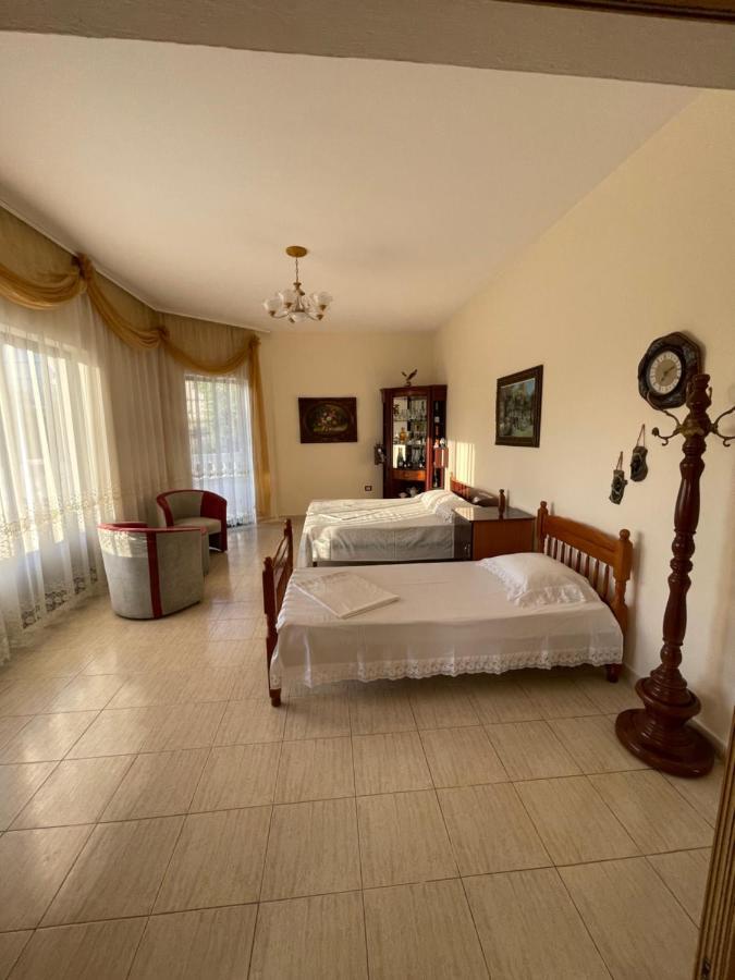 Apartamento Vila Briart Durrës Exterior foto