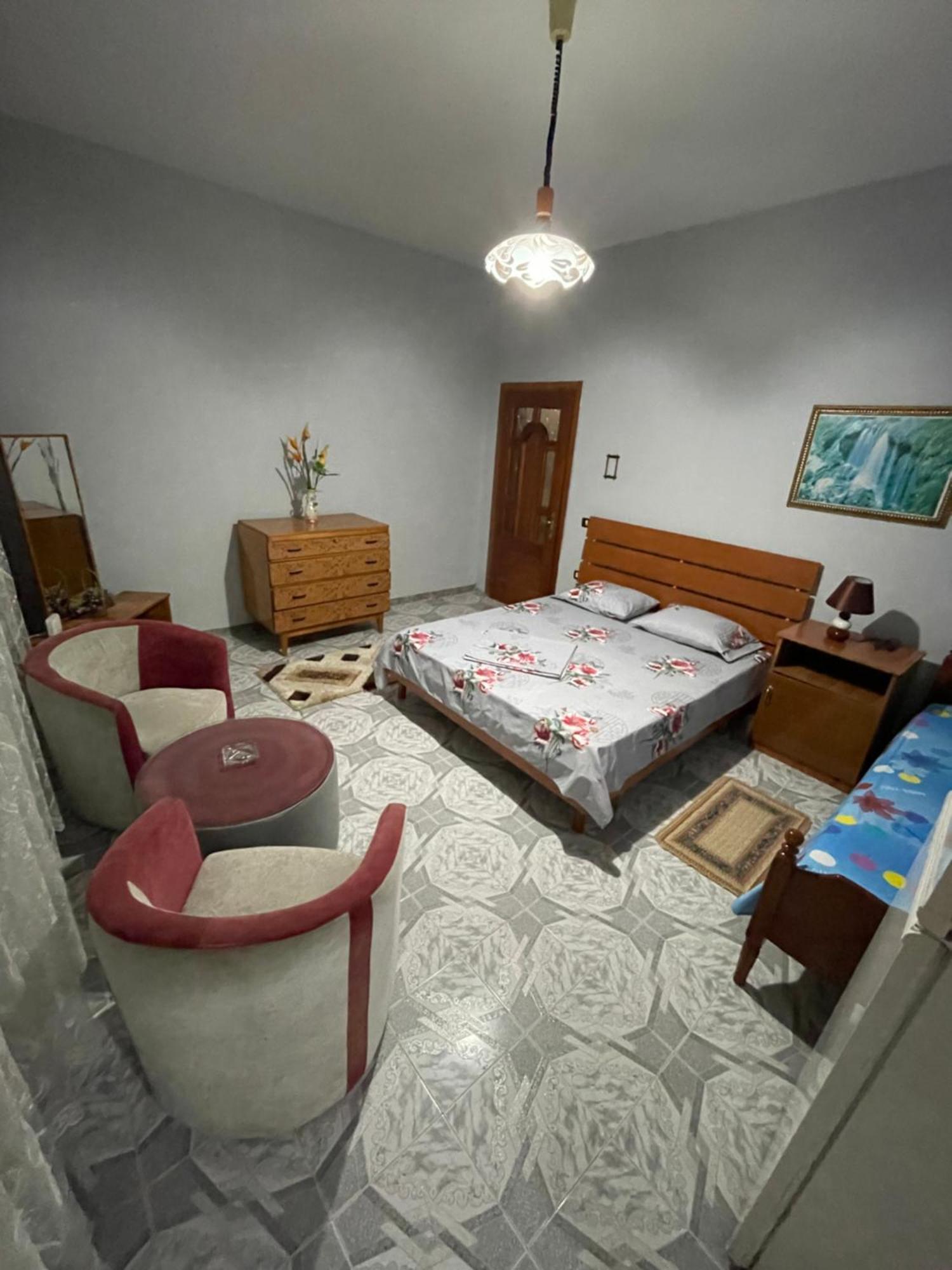 Apartamento Vila Briart Durrës Exterior foto