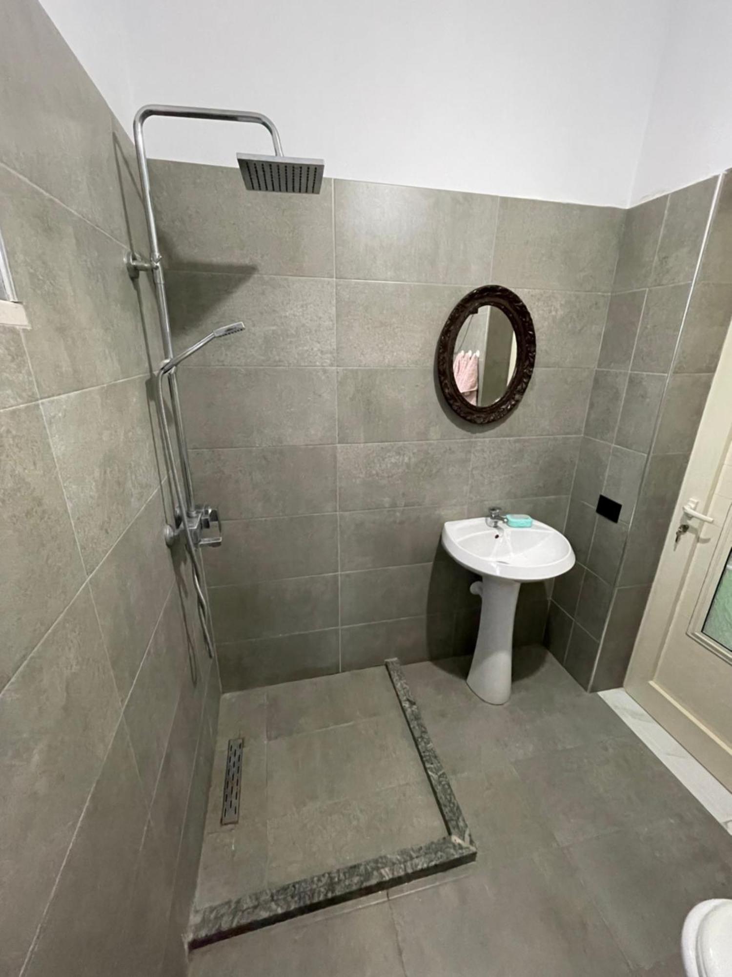 Apartamento Vila Briart Durrës Exterior foto