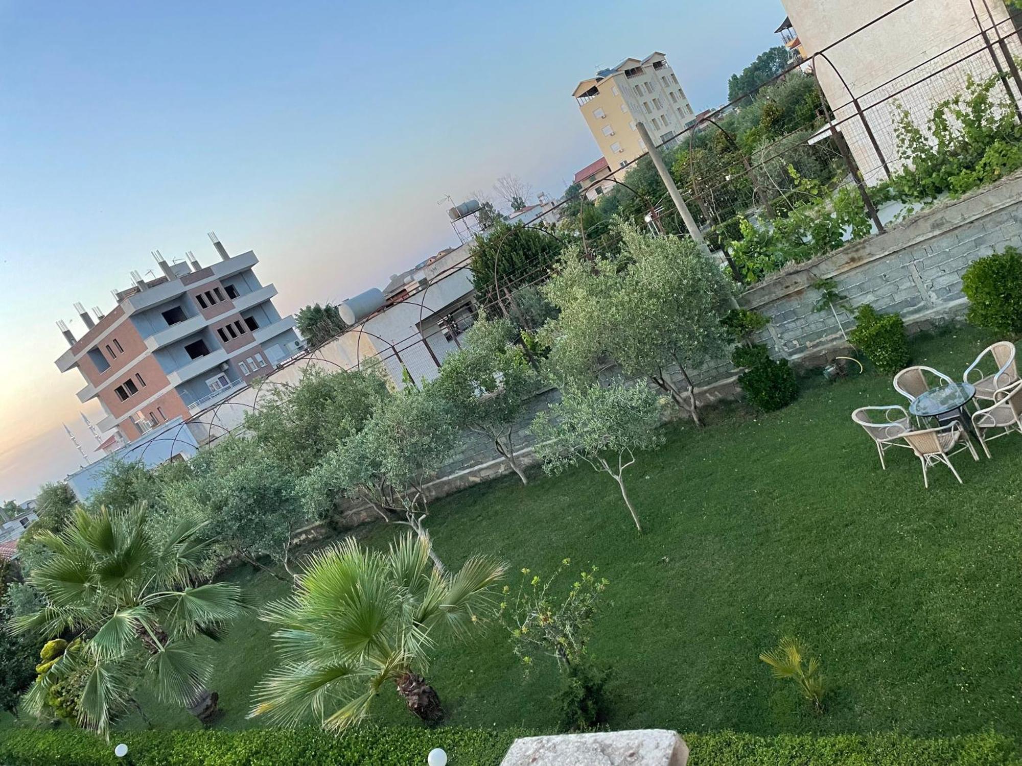 Apartamento Vila Briart Durrës Exterior foto